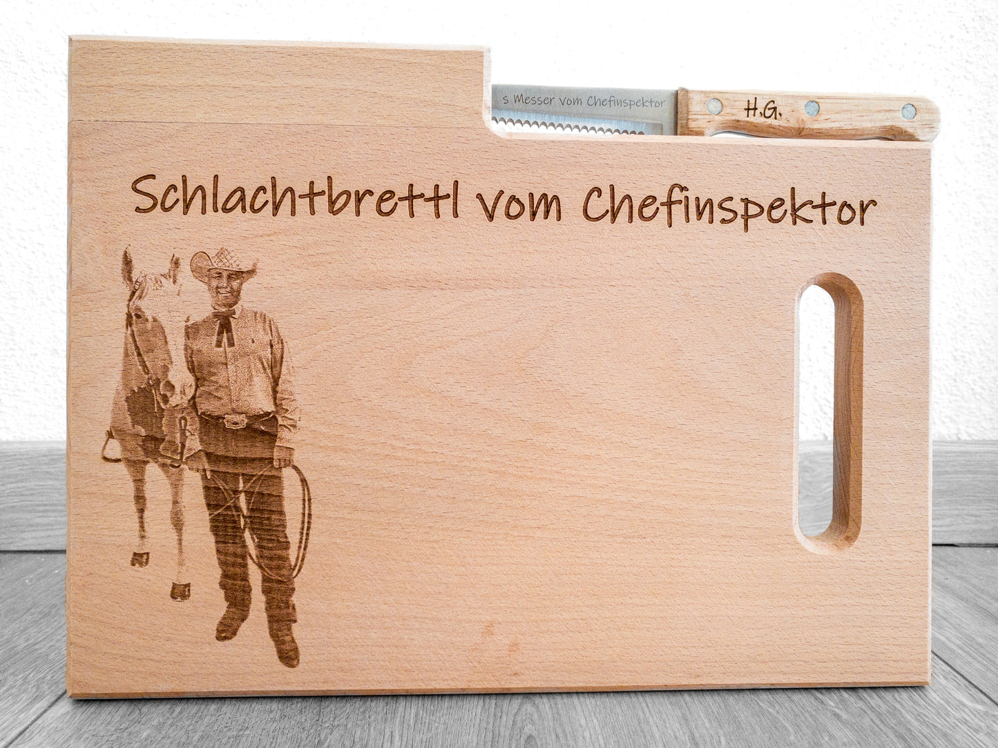 großes Brett mit Messer - Jausenbrett personalisierbar