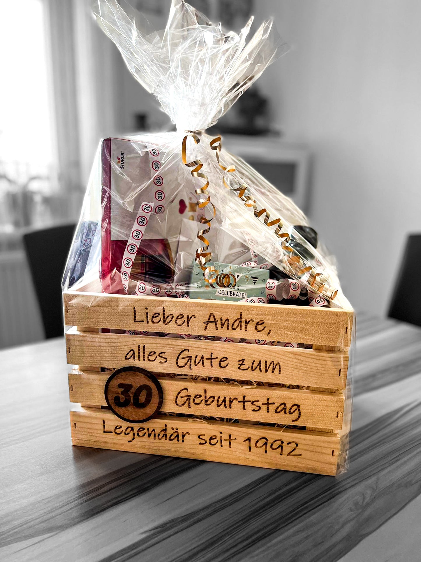 Geschenkkiste 30x20x20cm personalisiert